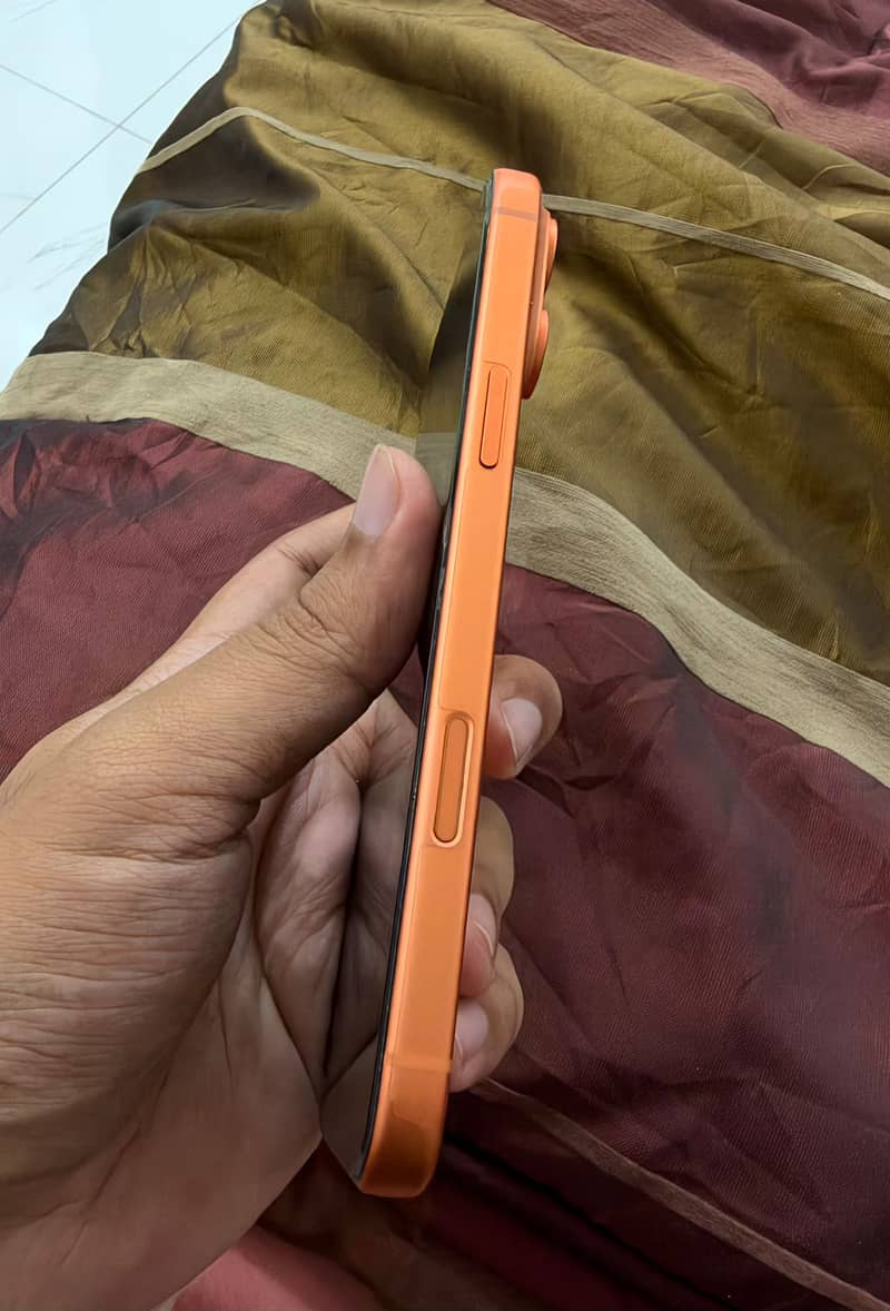Apple iPhone 17 Pro Max 3