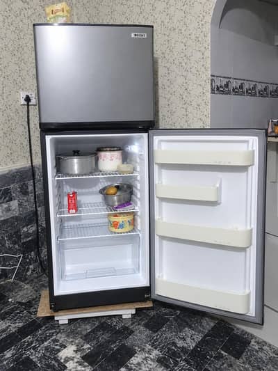 orient refrigerator for arjent sell grey color serious log mesege kary