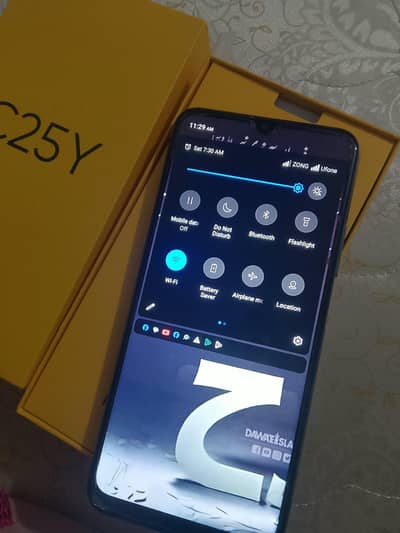 Realme C25Y