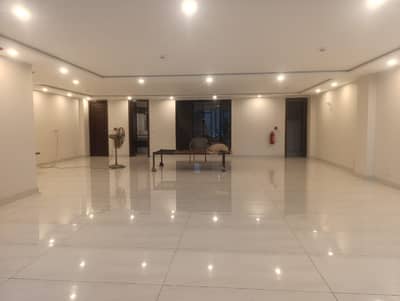 8 Marla Commercial Floor Available For Rent In Dha Phase 8 Broadway
