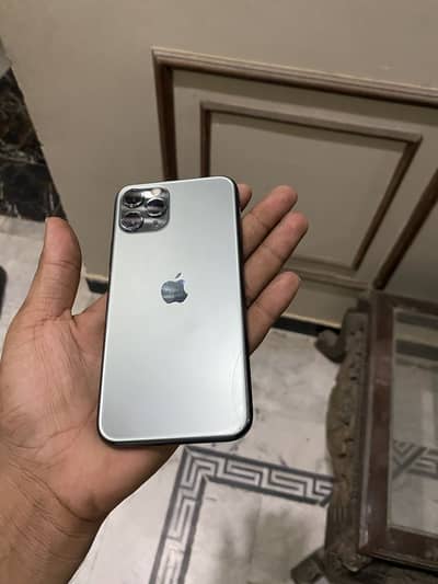 iPhone 11 Pro 256 sim working mint piece