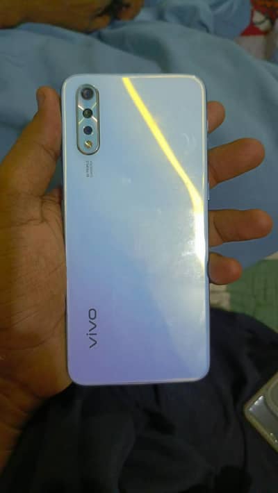 Vivo S1