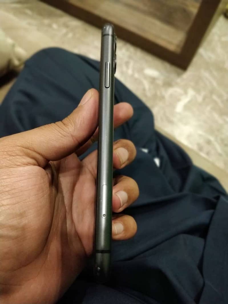 Apple iPhone 11 1