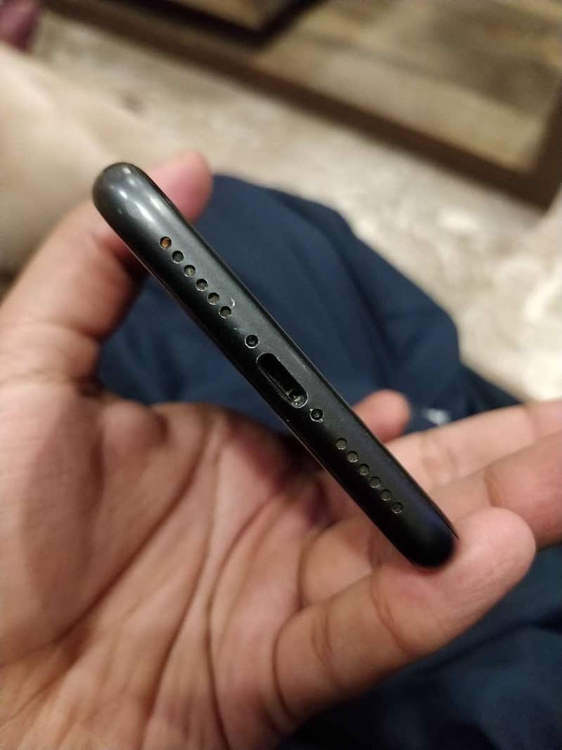 Apple iPhone 11 5