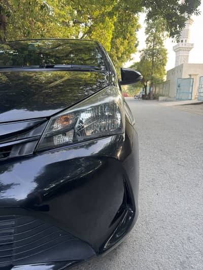 Toyota Vitz 2014