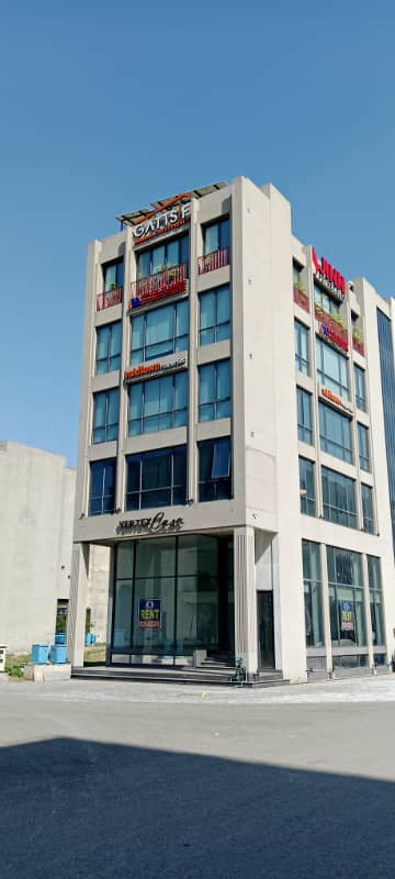 8 Marla Floor For Rent In DHA Lahore Phase 8