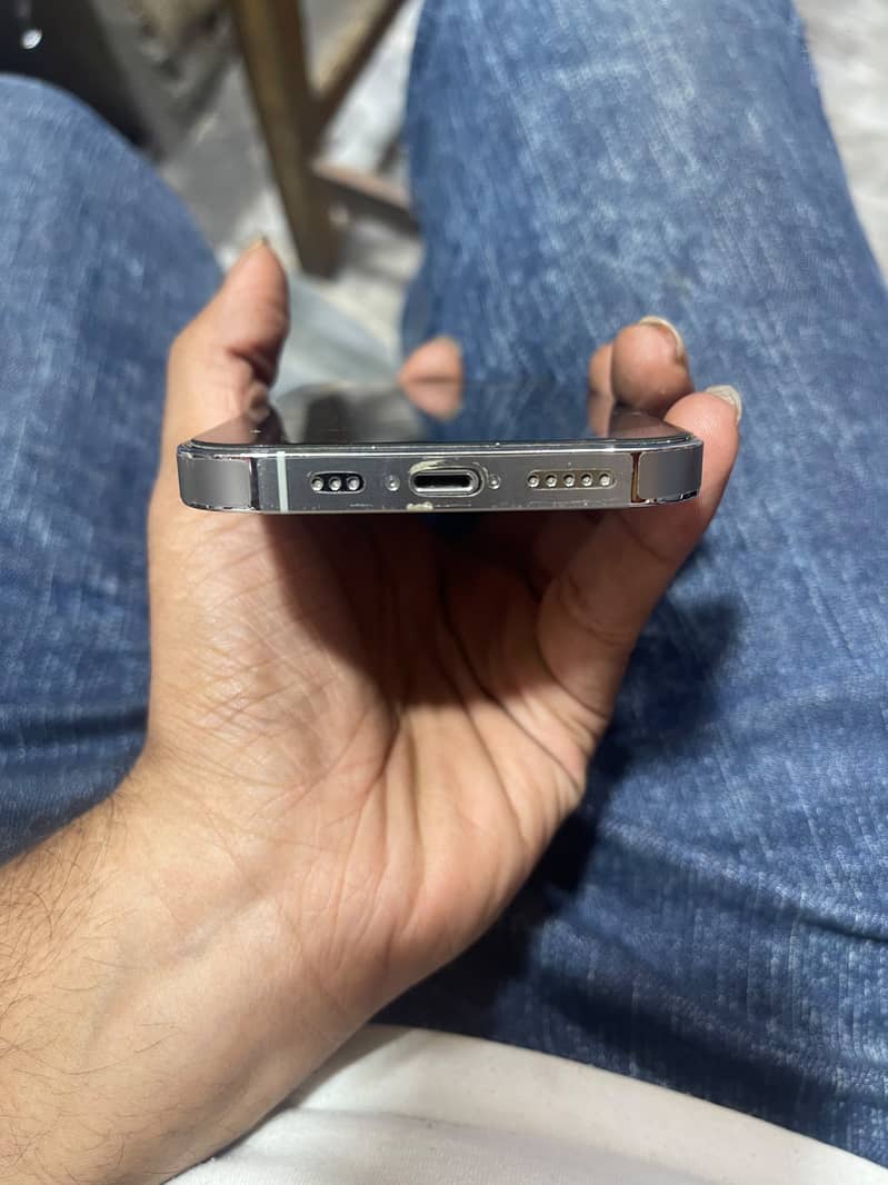 Apple iPhone 14 Pro 1
