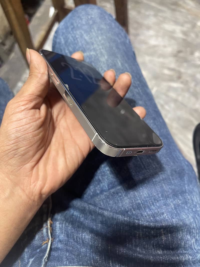 Apple iPhone 14 Pro 3