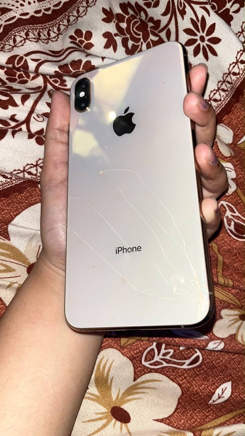Apple iPhone XS Max 0