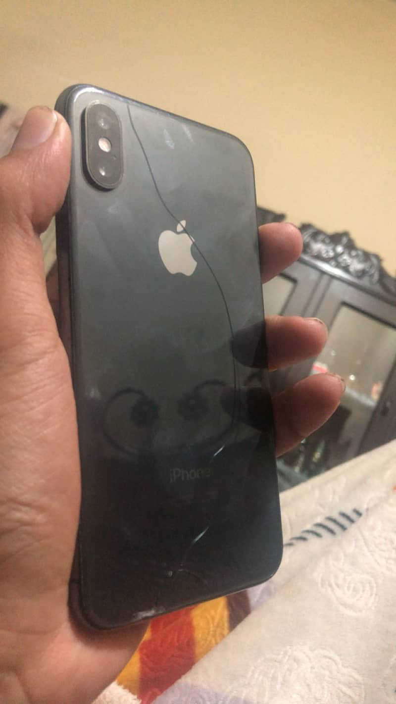 Apple iPhone XS 4