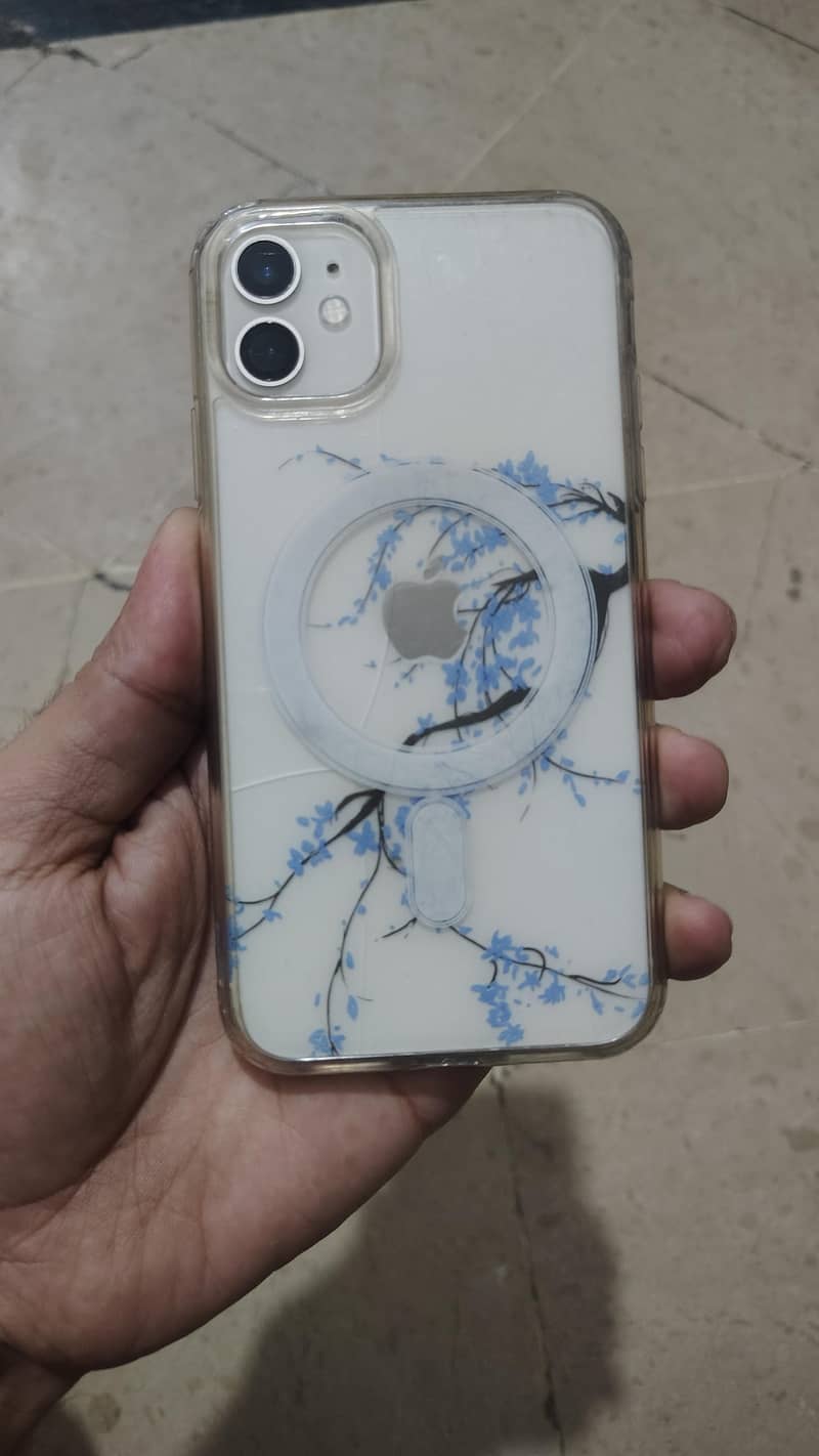 Apple iPhone 11 0