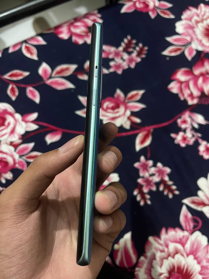 One Plus 8 Pro 4