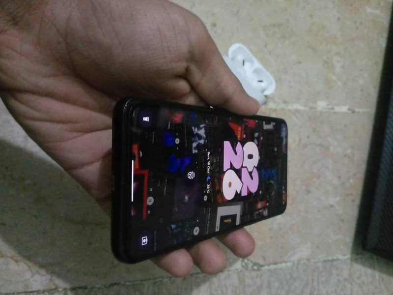 Google Pixel 8 6