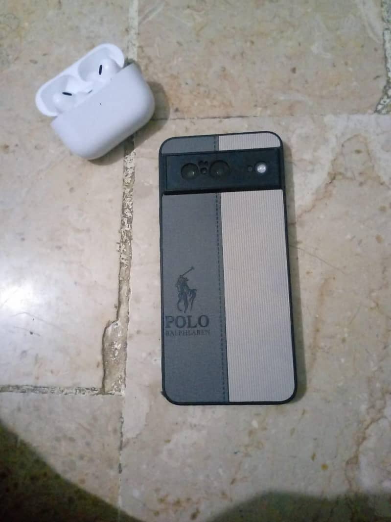 Google Pixel 8 12