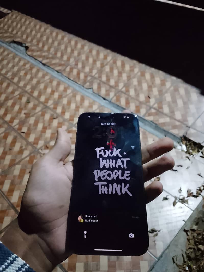 Apple iPhone 15 Pro Max 4