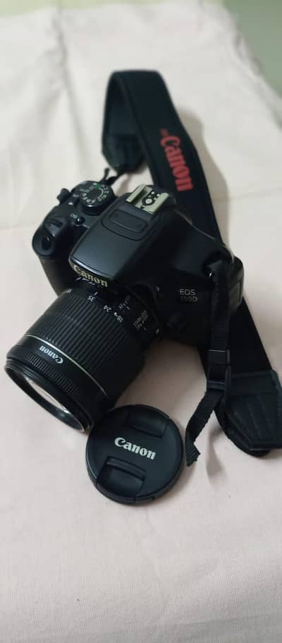 Canon 700D for sell urgent condition 10/8 one hand use