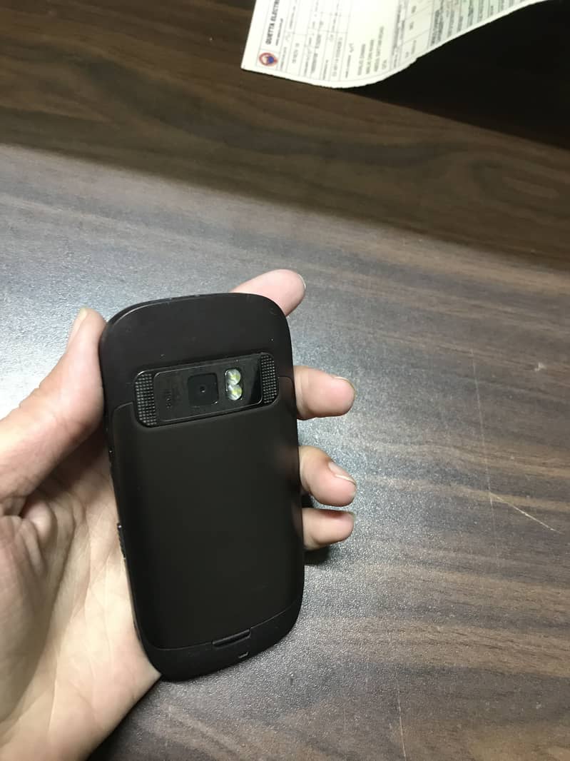 Nokia C7 2