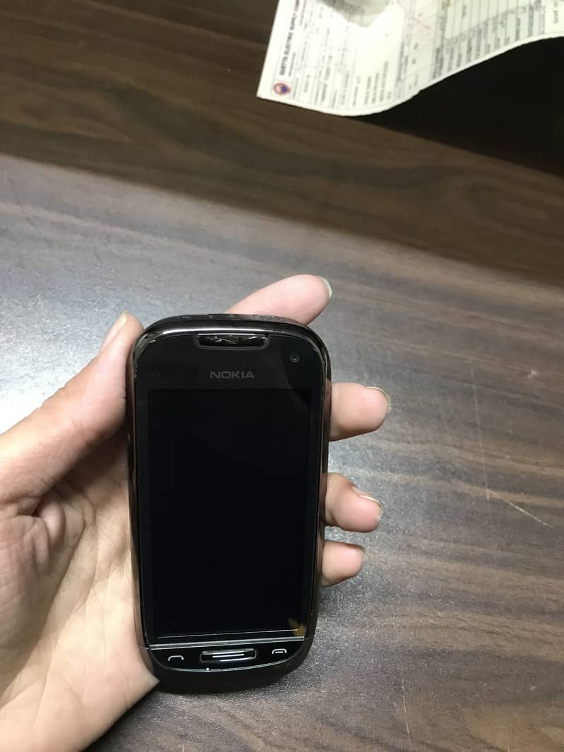 Nokia C7 3
