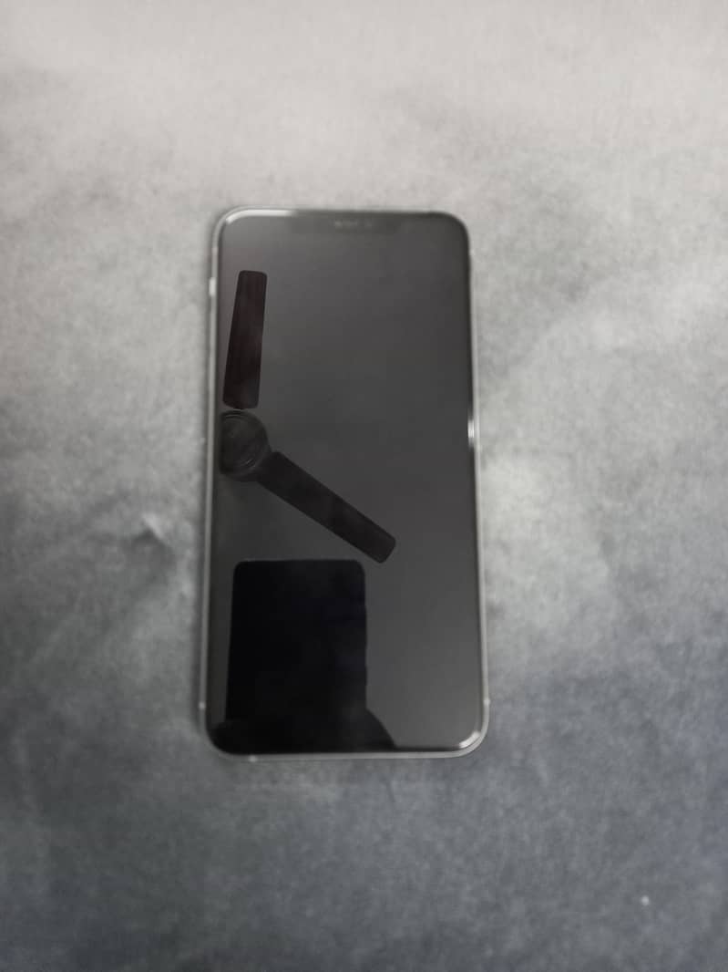Apple iPhone 11 Pro Max 1
