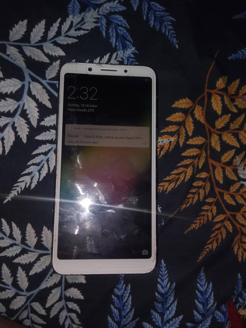 OPPO A83 0