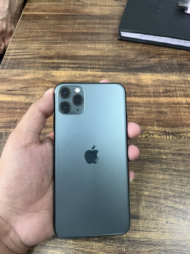 Apple iPhone 11 Pro Max 2