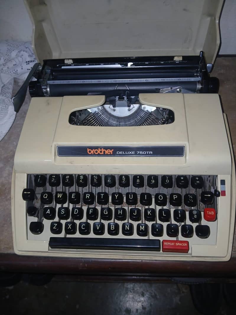 Type writer. 0