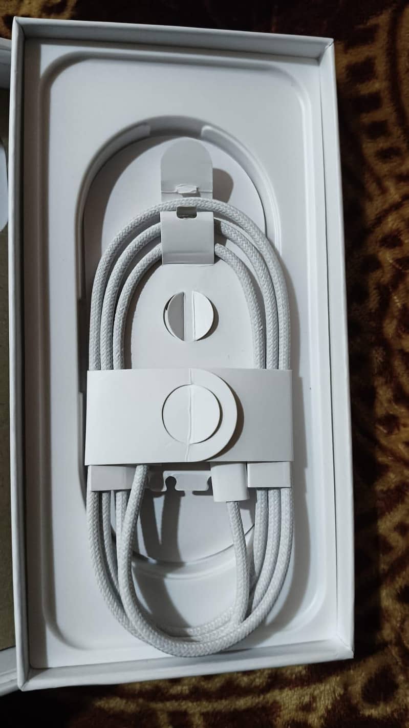 Apple iPhone 17 Pro Max 2