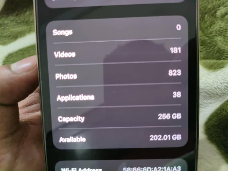Apple iPhone 16 Pro Max 7