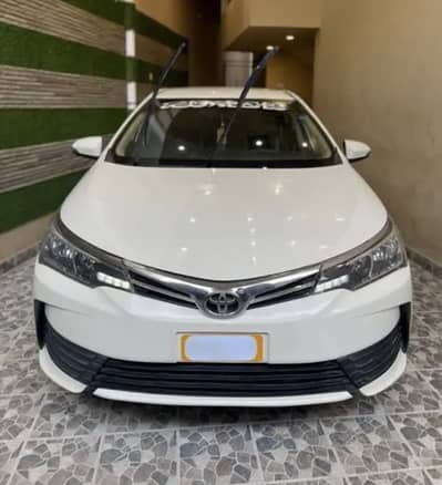 (URGENT SALE PAYMENT NEED)Toyota Corolla GLI 2017 Auto my family used