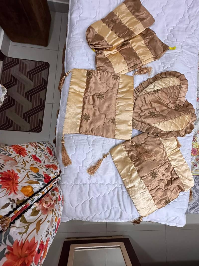 bridal embroided bedsheet set 4