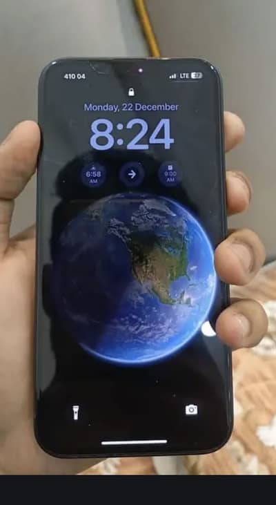 Apple iPhone 13