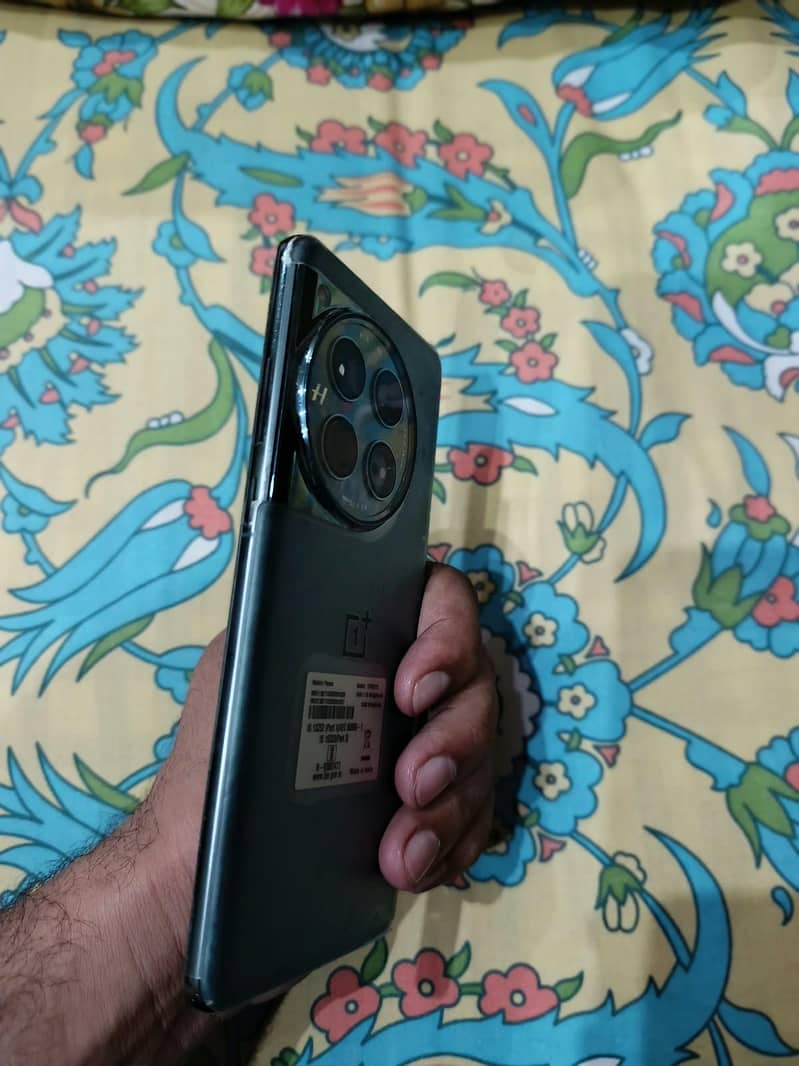 One Plus 12 5
