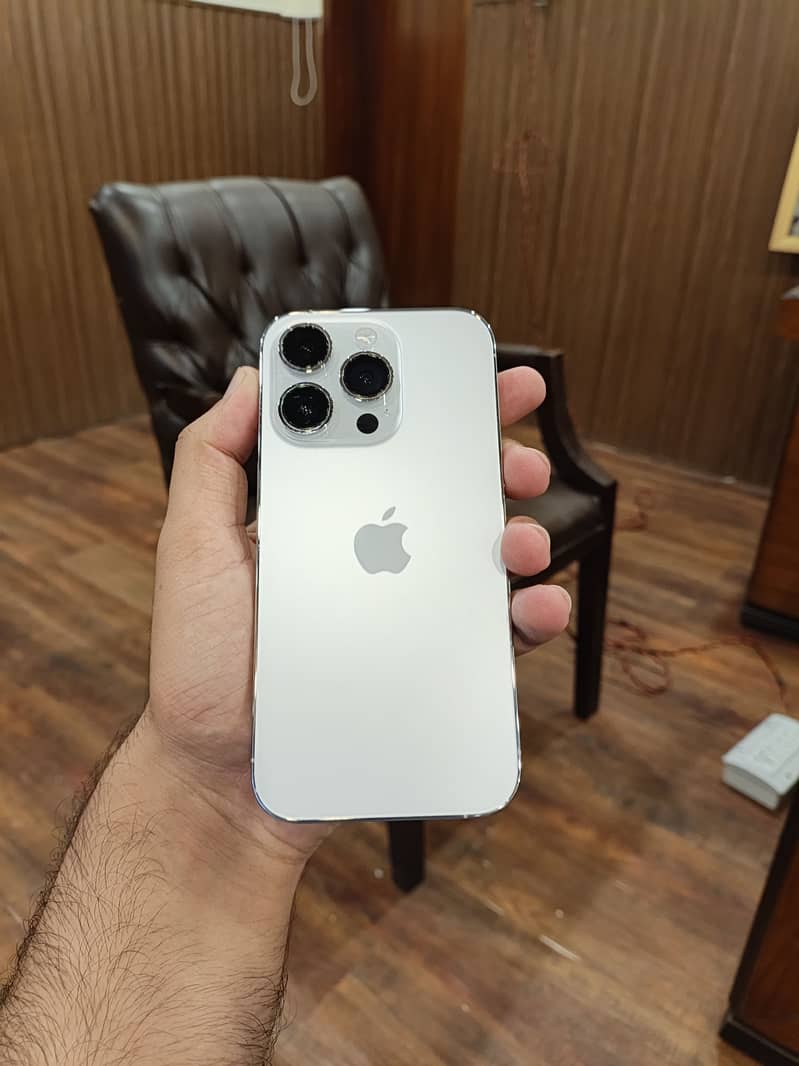 Apple iPhone 14 Pro 3