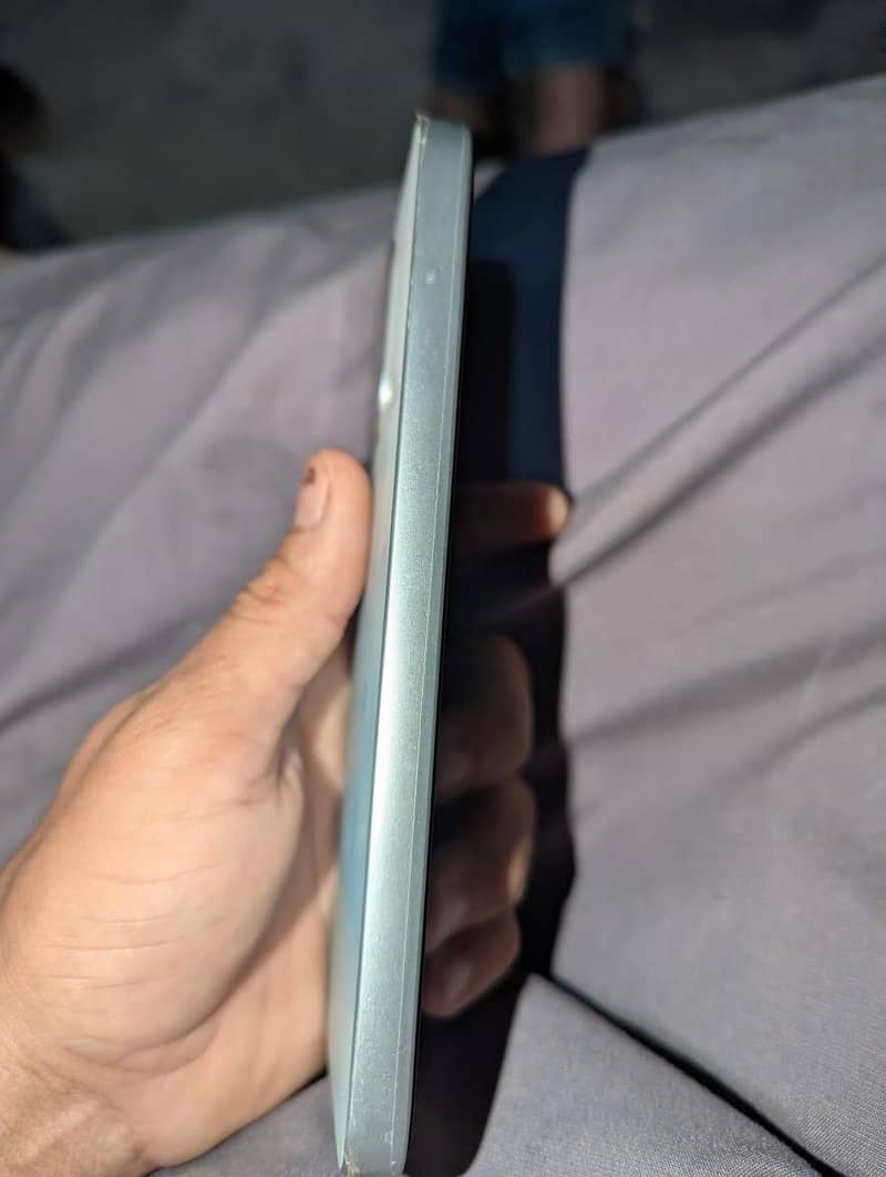 OPPO A6s 1