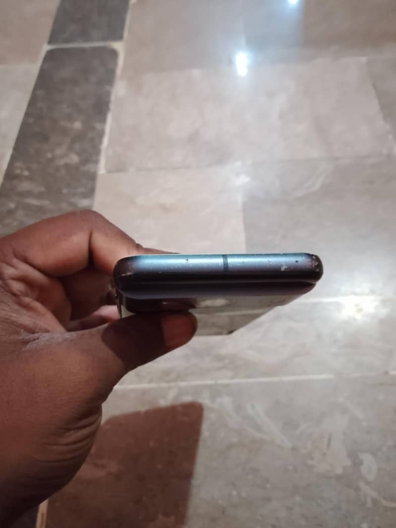 Google Pixel 8 5