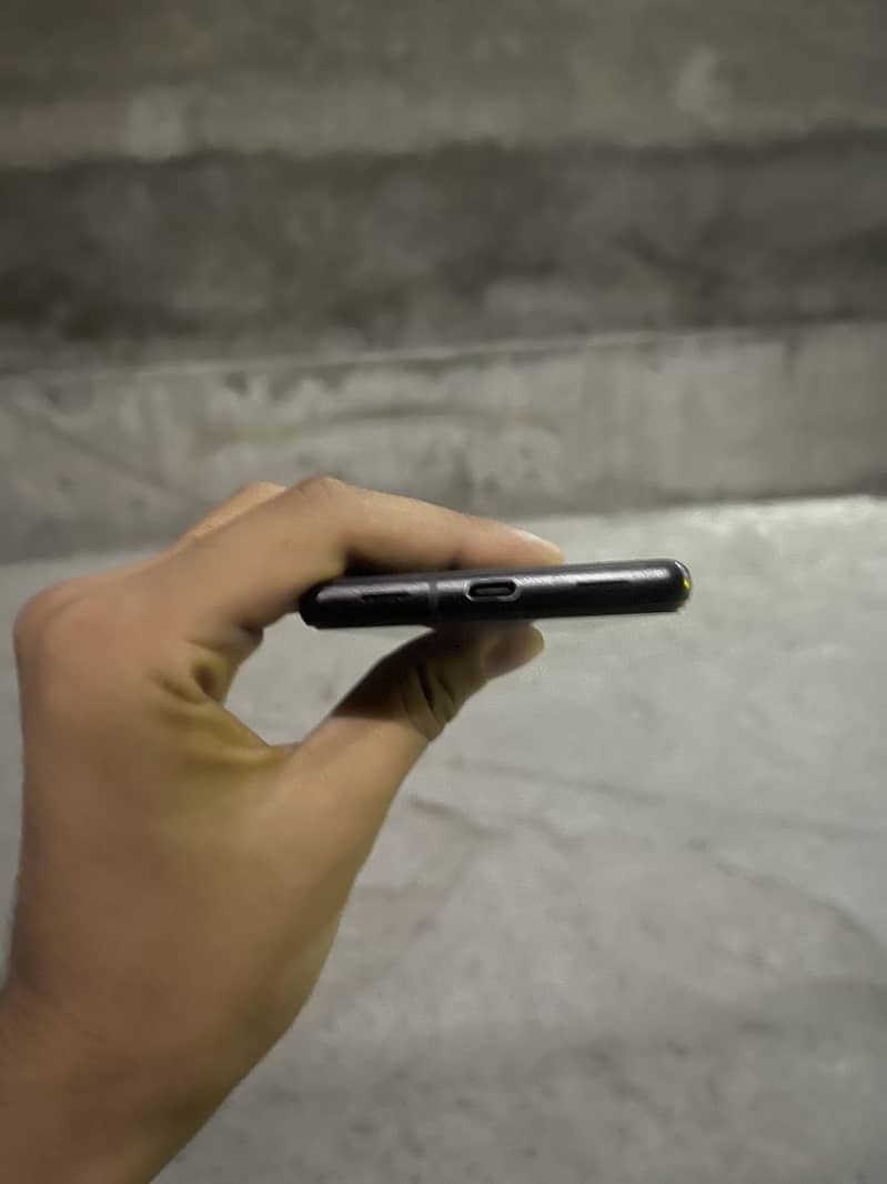 Google Pixel 6a 5