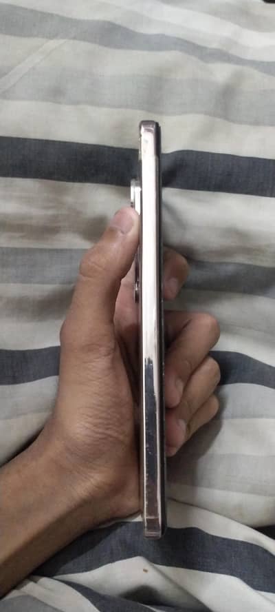 Vivo V50 Lite