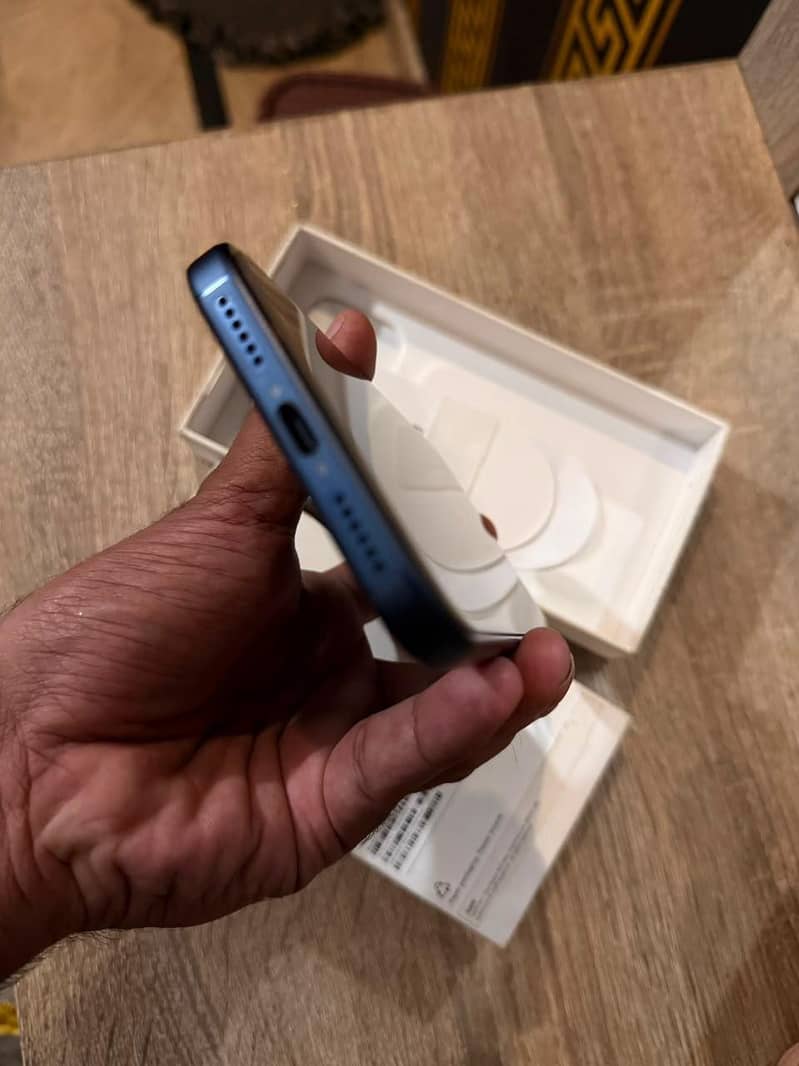 Apple iPhone 17 Pro Max 9
