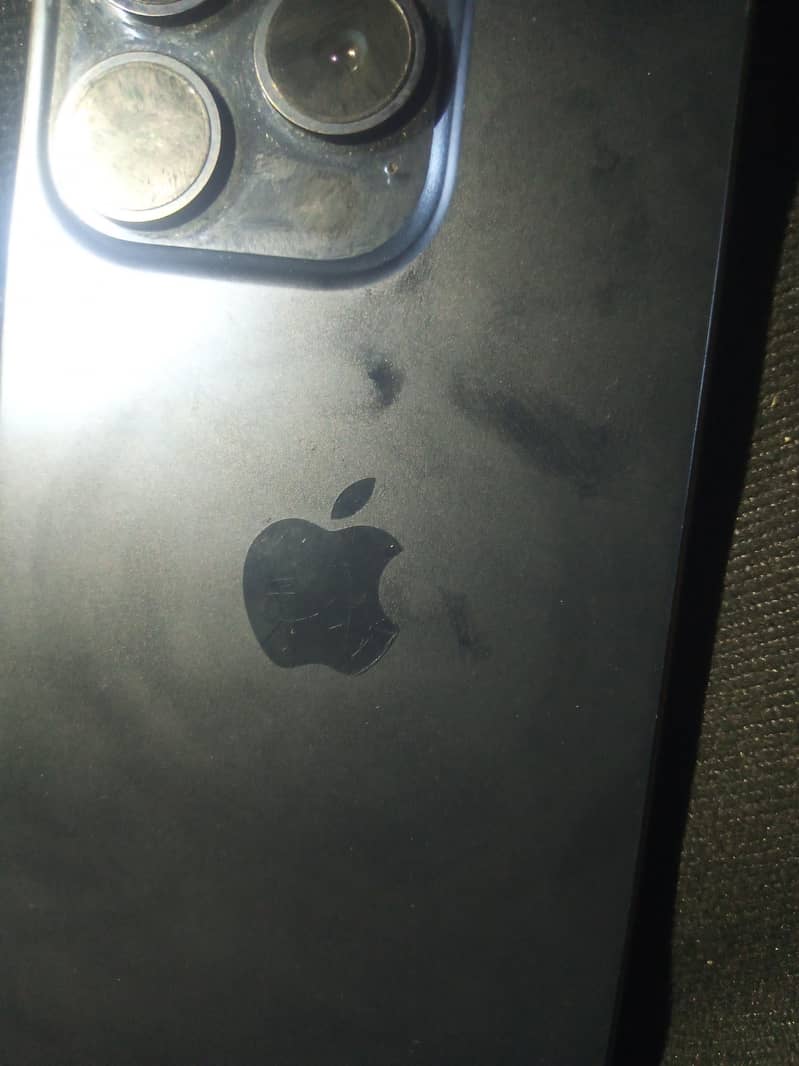 Apple iPhone 15 Pro 1
