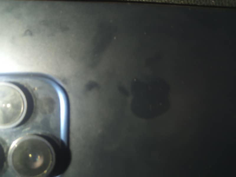 Apple iPhone 15 Pro 2
