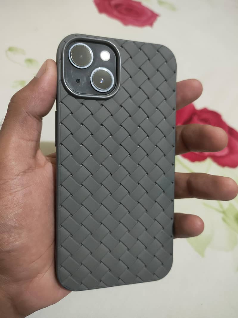 Apple iPhone 13 7