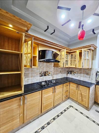 7 Marla Upper Portion Prime Location All Facilities Gas , Boring G13