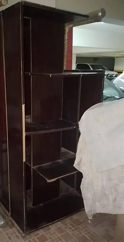 1 UNIVERSAL USE ORGANIZER AND ALSO BOOKS STORE SHELF ( PURE  WOODEN)