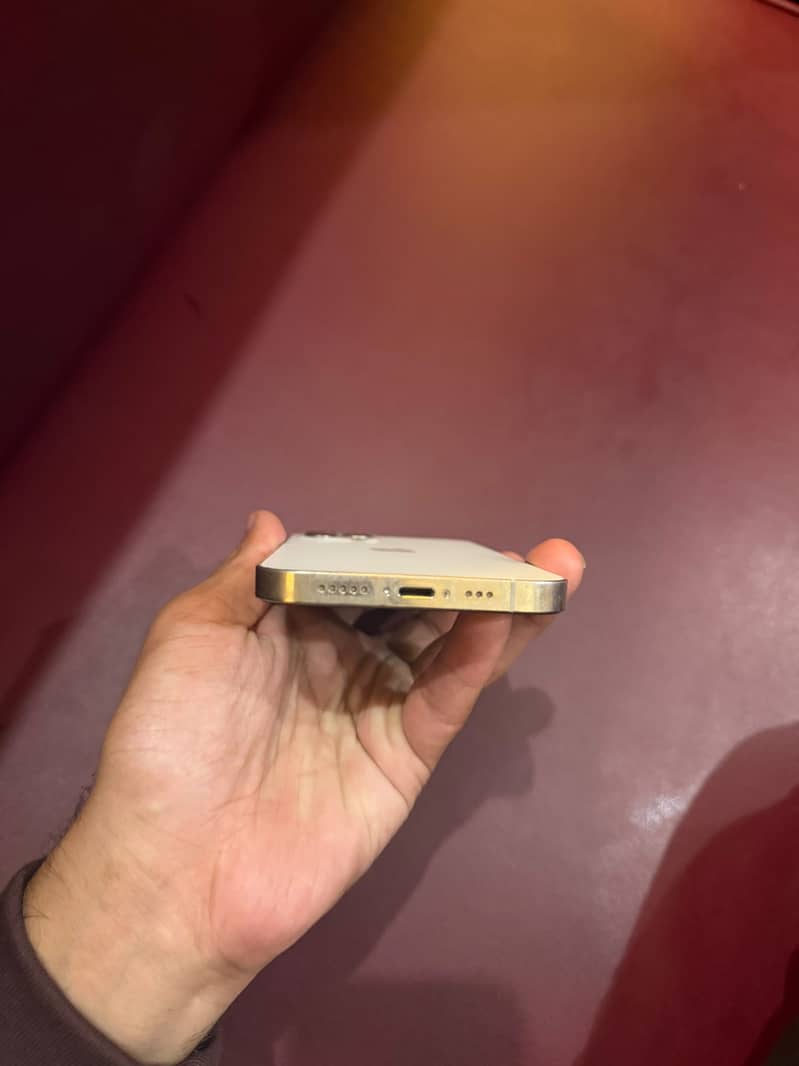 Apple iPhone 12 Pro 0