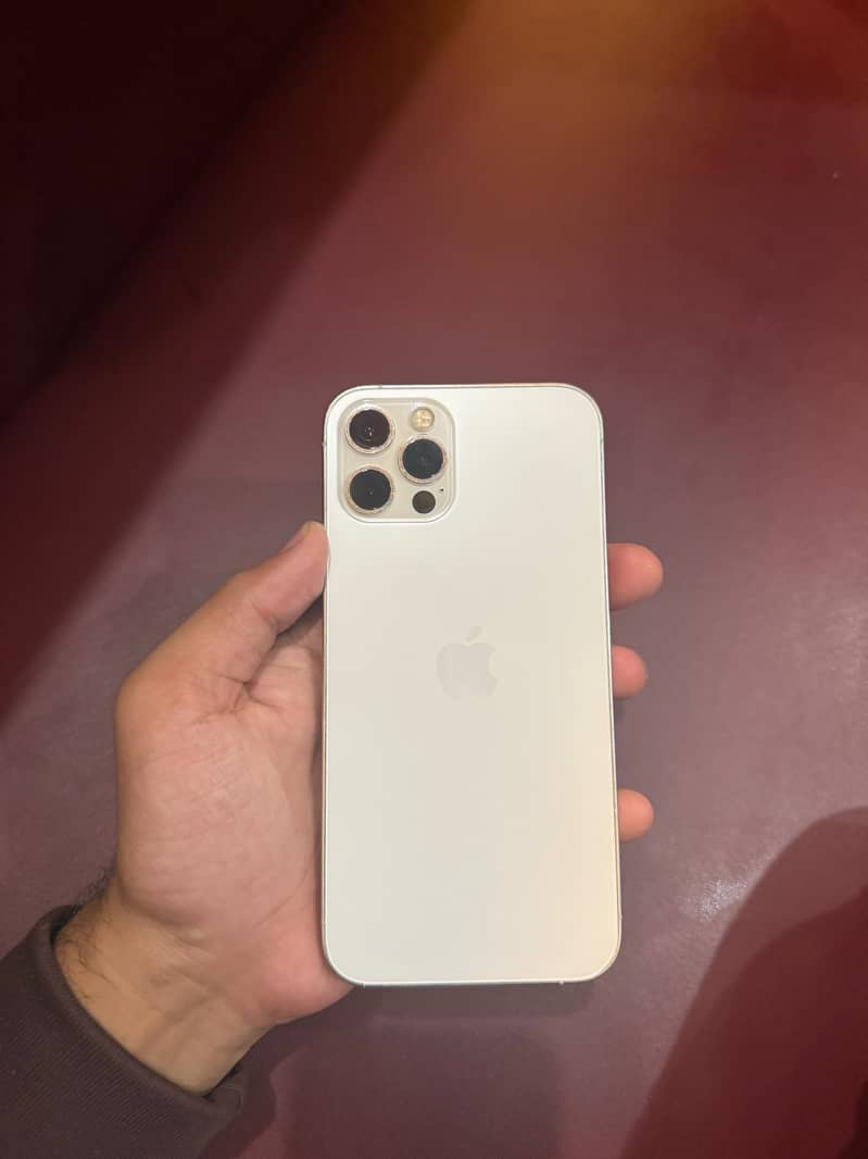 Apple iPhone 12 Pro 2