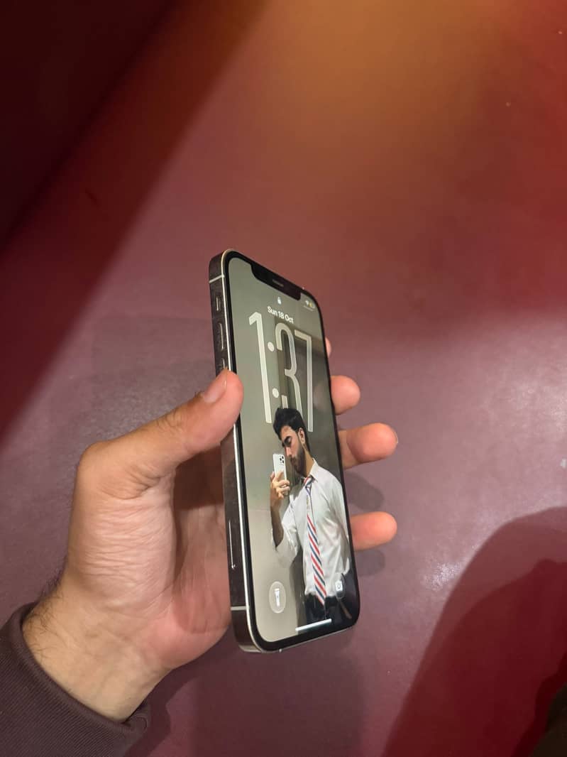 Apple iPhone 12 Pro 6