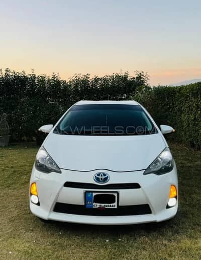 Toyota Aqua 2014  . . . 0336 0000526