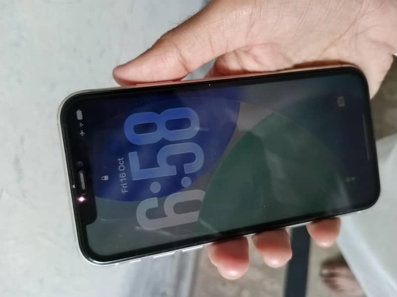 Apple iPhone 11 5