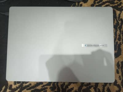 Asus expertbook p5 ultra 5