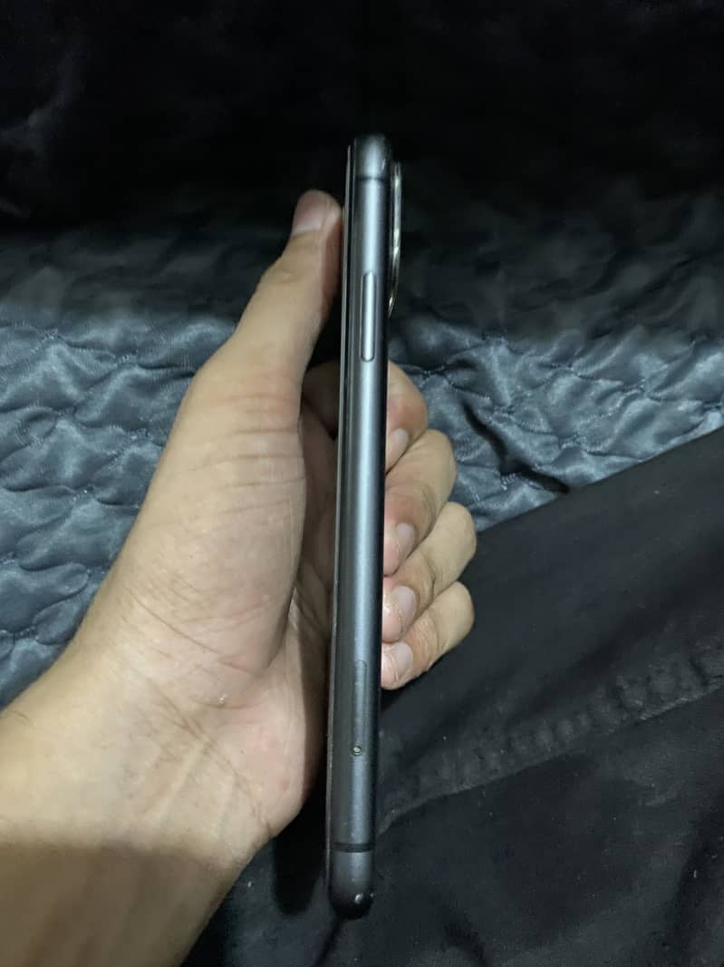 Apple iPhone 11 1